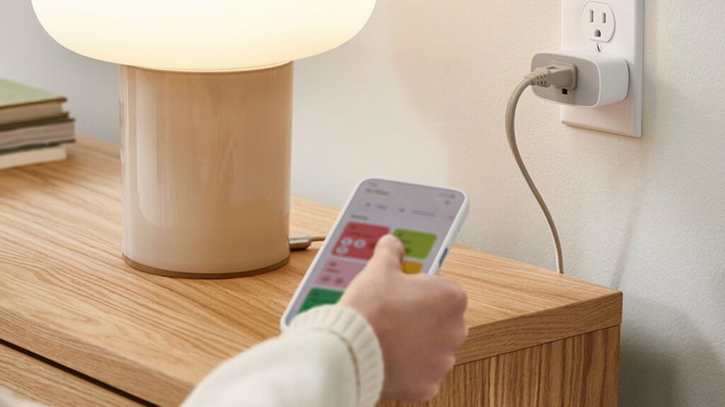 smart plugs and energy monitor setups